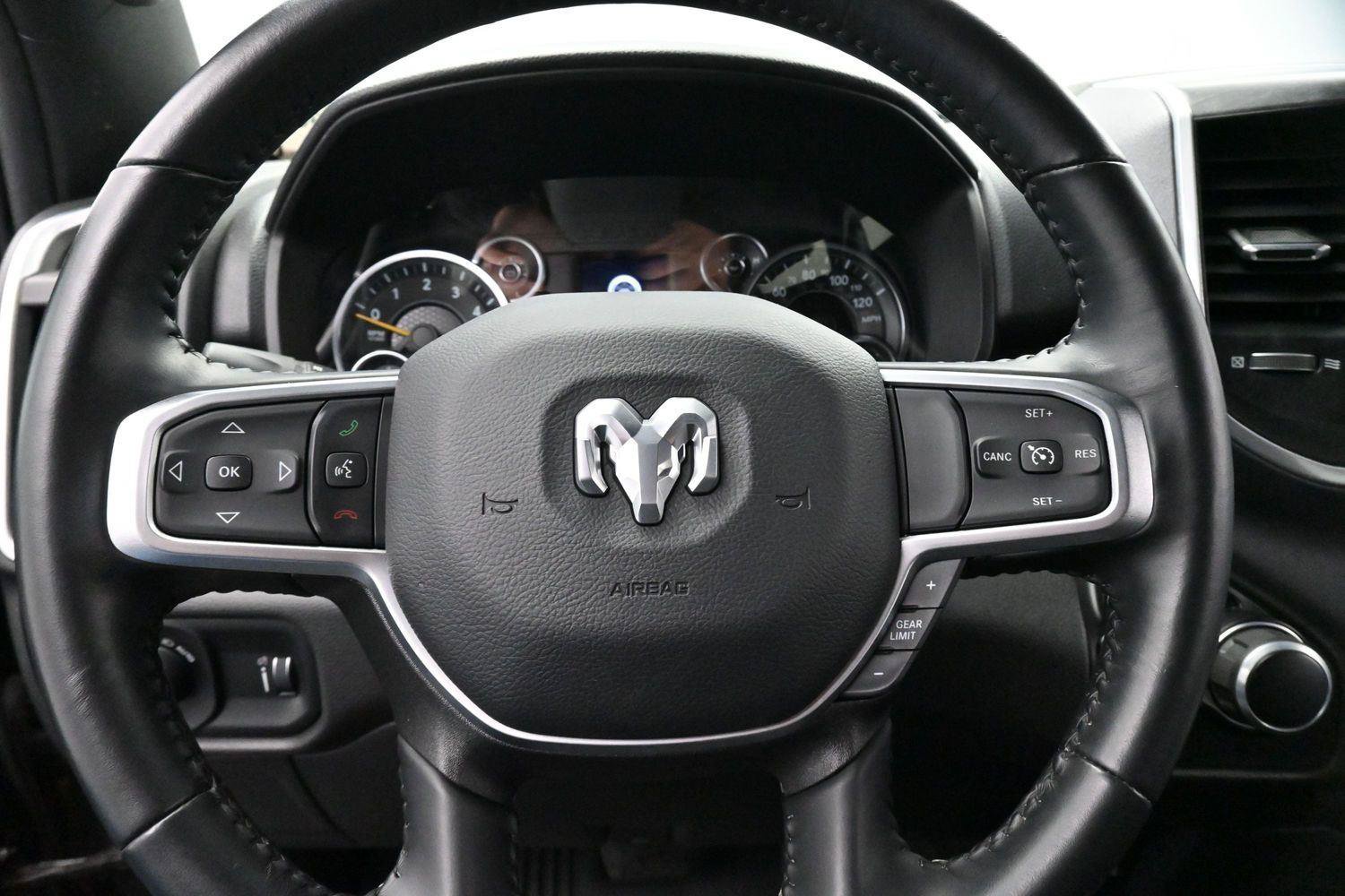 Used 2022 RAM 1500 Big Horn AWD/4WD image 14
