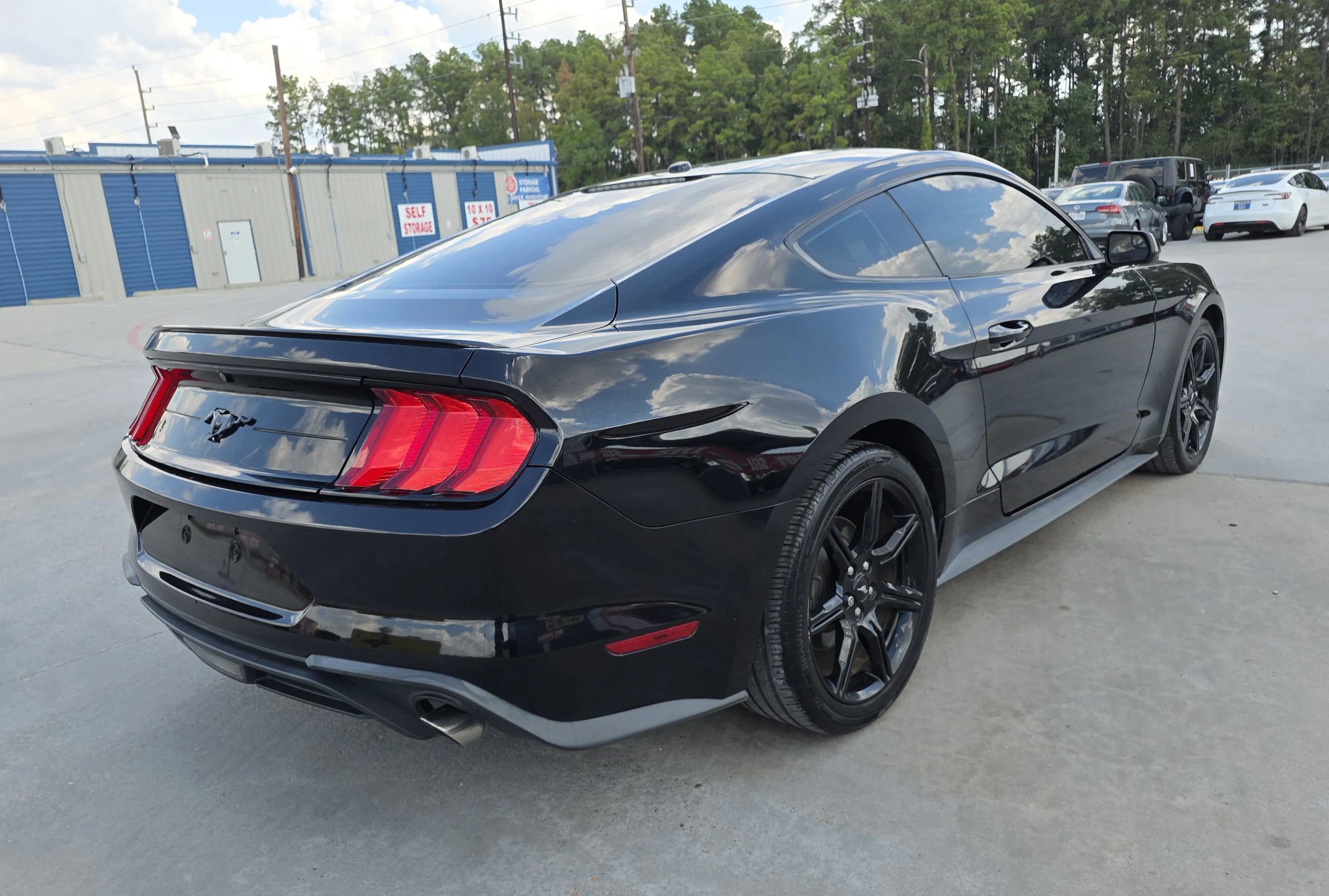 Used 2019 Ford Mustang Coupe w/ Black Accent Package image 16