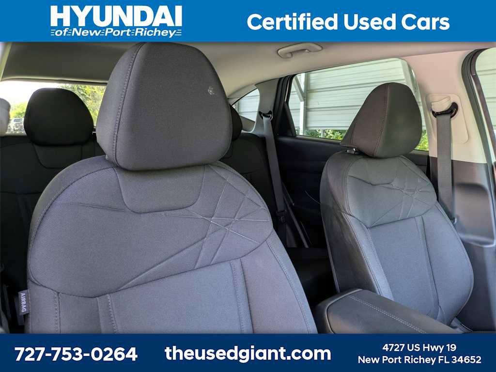 Used 2025 Hyundai Tucson SE image 6