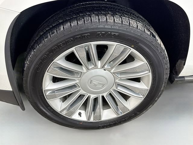 Used 2020 Cadillac Escalade Platinum image 38