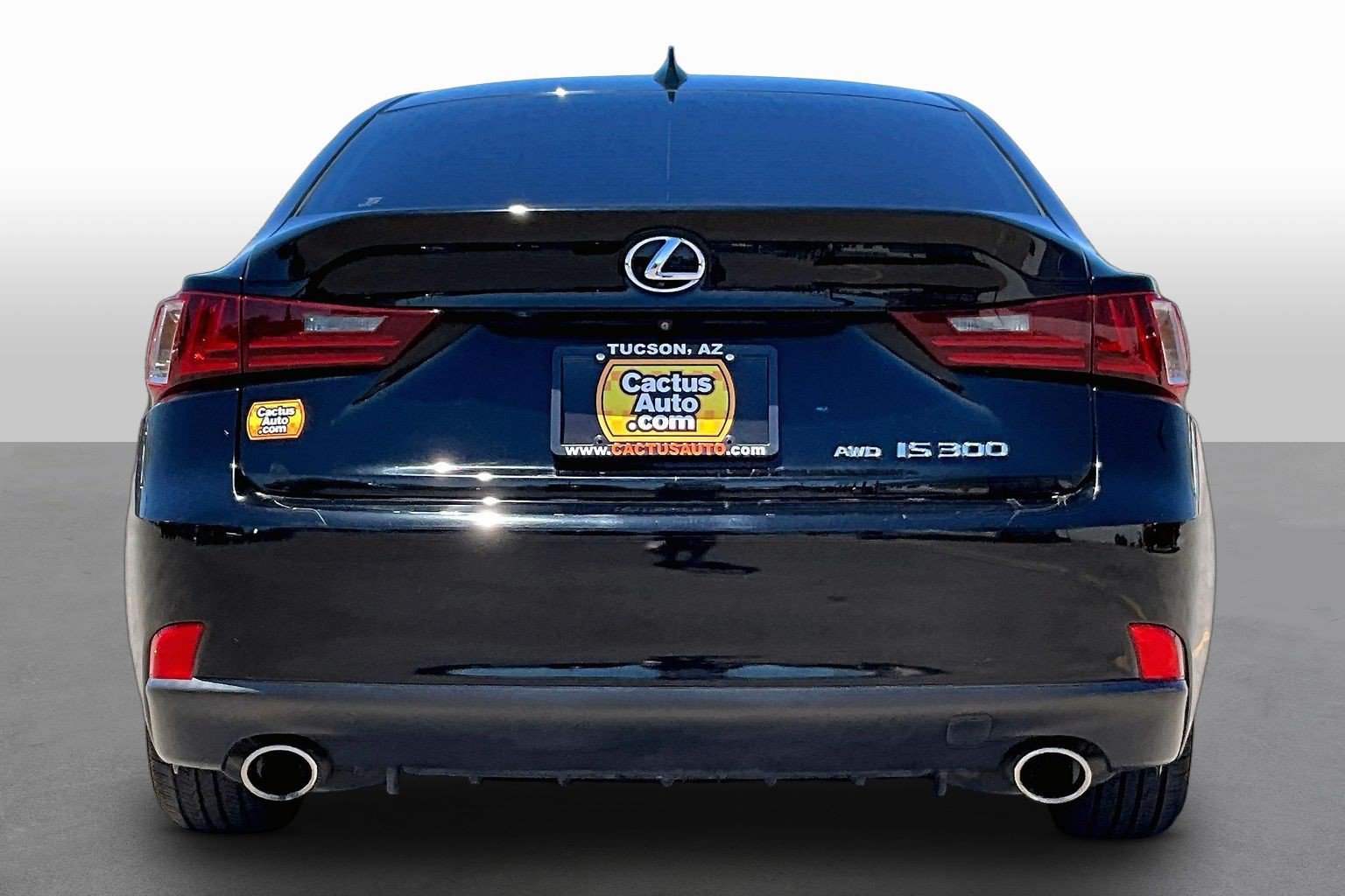 Used 2016 Lexus IS 300 AWD image 4