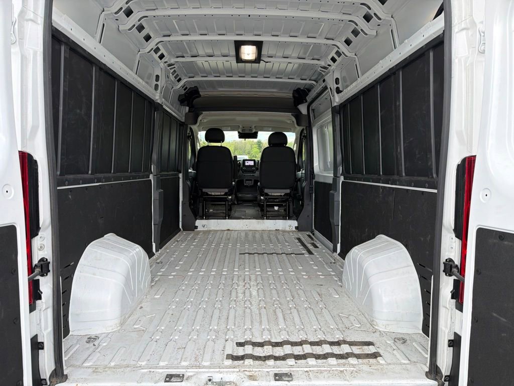 Used 2026 RAM ProMaster 2500 w/ Convenience Group FWD image 8