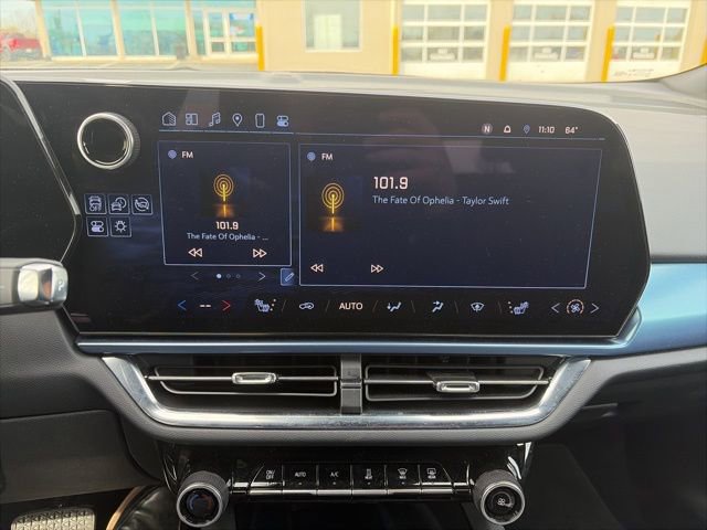 Certified 2025 Chevrolet Equinox EV LT w/ Convenience Package FWD image 13