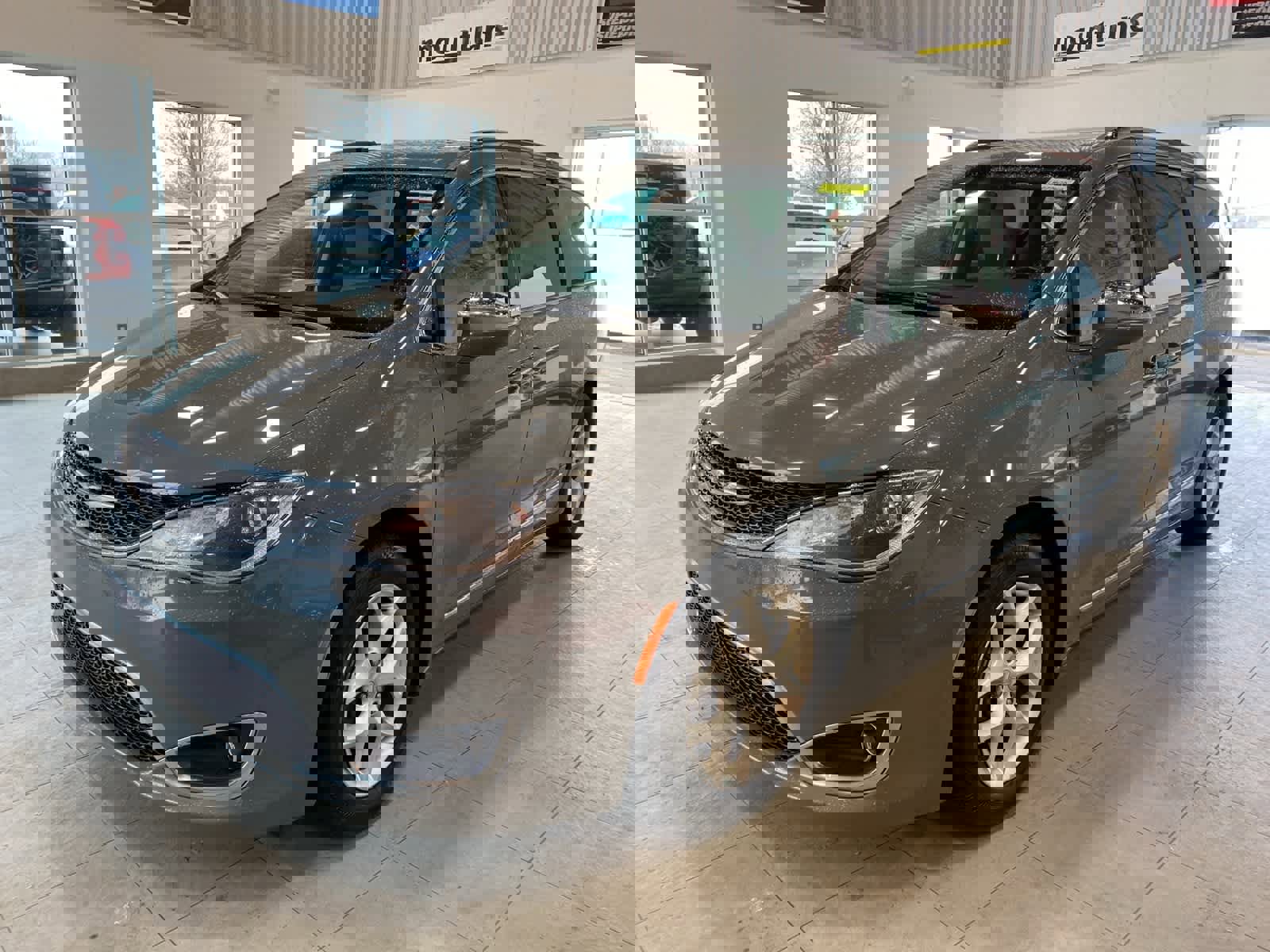 Used 2020 Chrysler Pacifica Limited