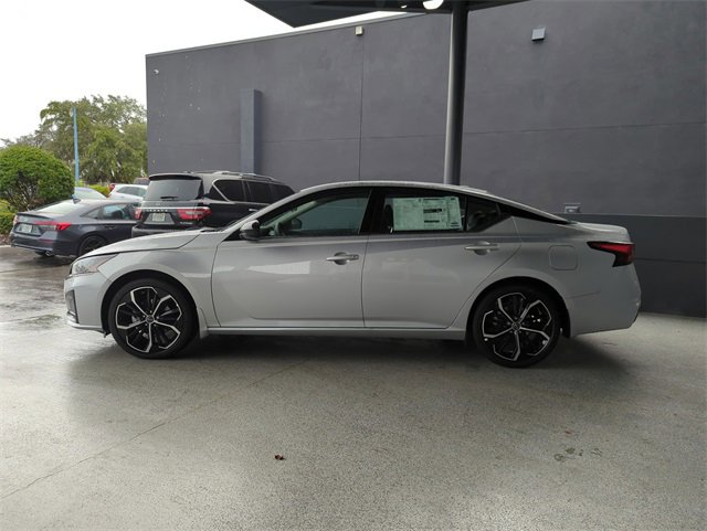 New 2025 Nissan Altima 2.5 SR image 7