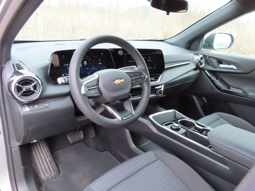 New 2026 Chevrolet Equinox LT image 17