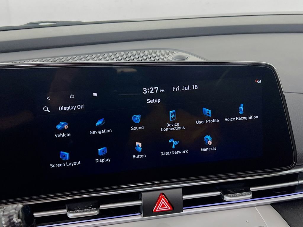 New 2025 Hyundai Elantra Limited image 13