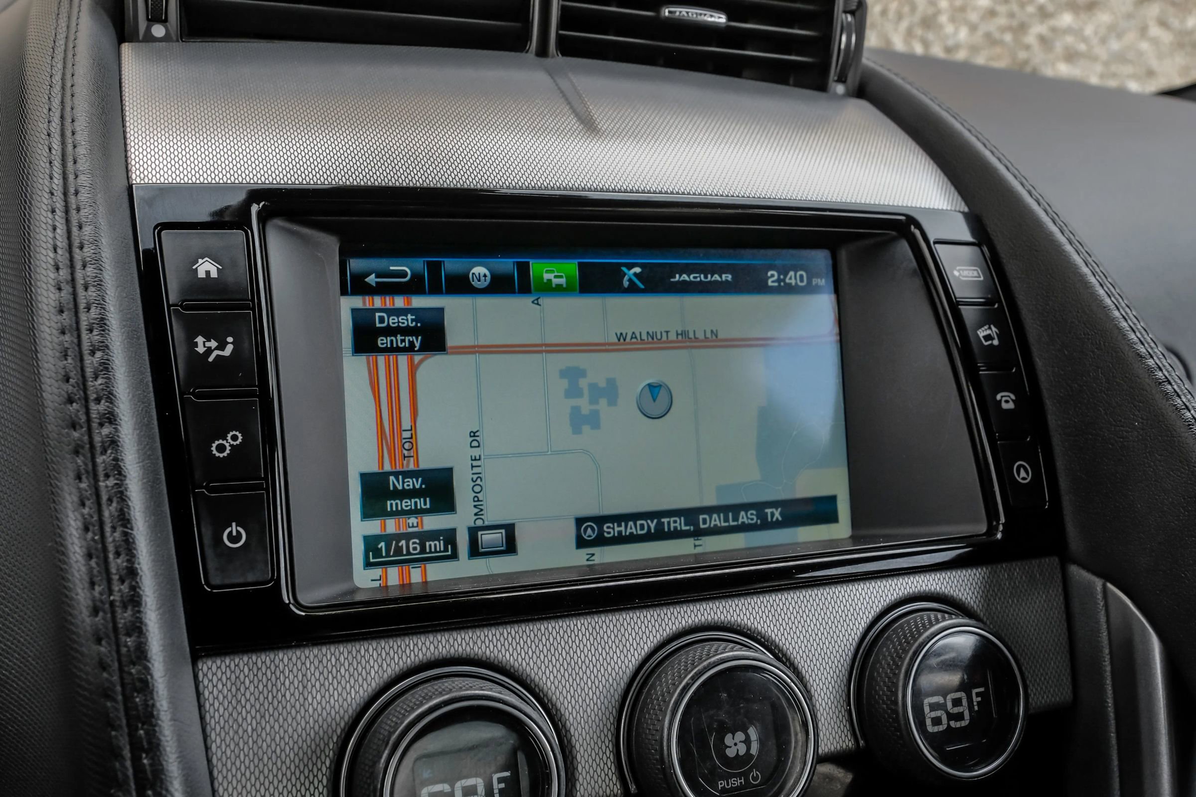 Used 2017 Jaguar F-TYPE Coupe image 21