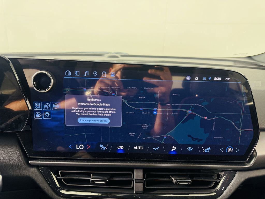 Used 2024 Chevrolet Equinox EV RS image 15