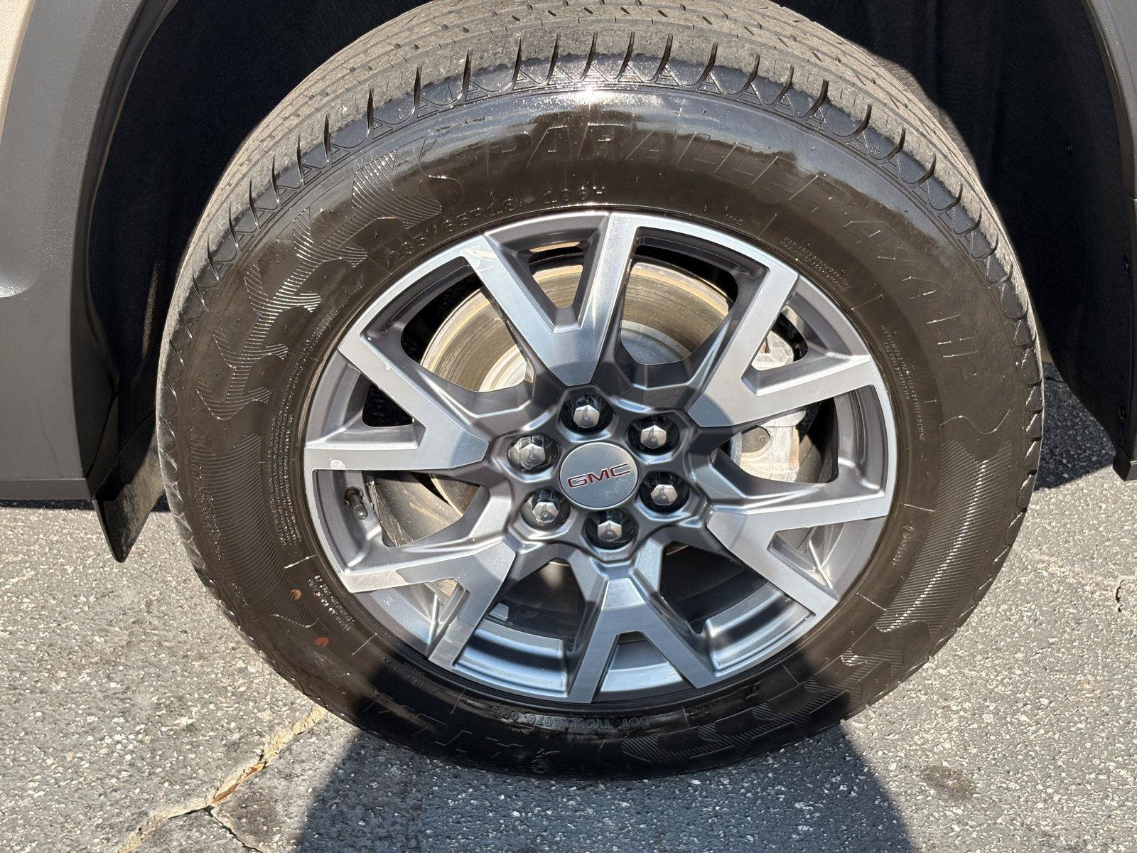 Used 2023 GMC Acadia SLT AWD/4WD image 19