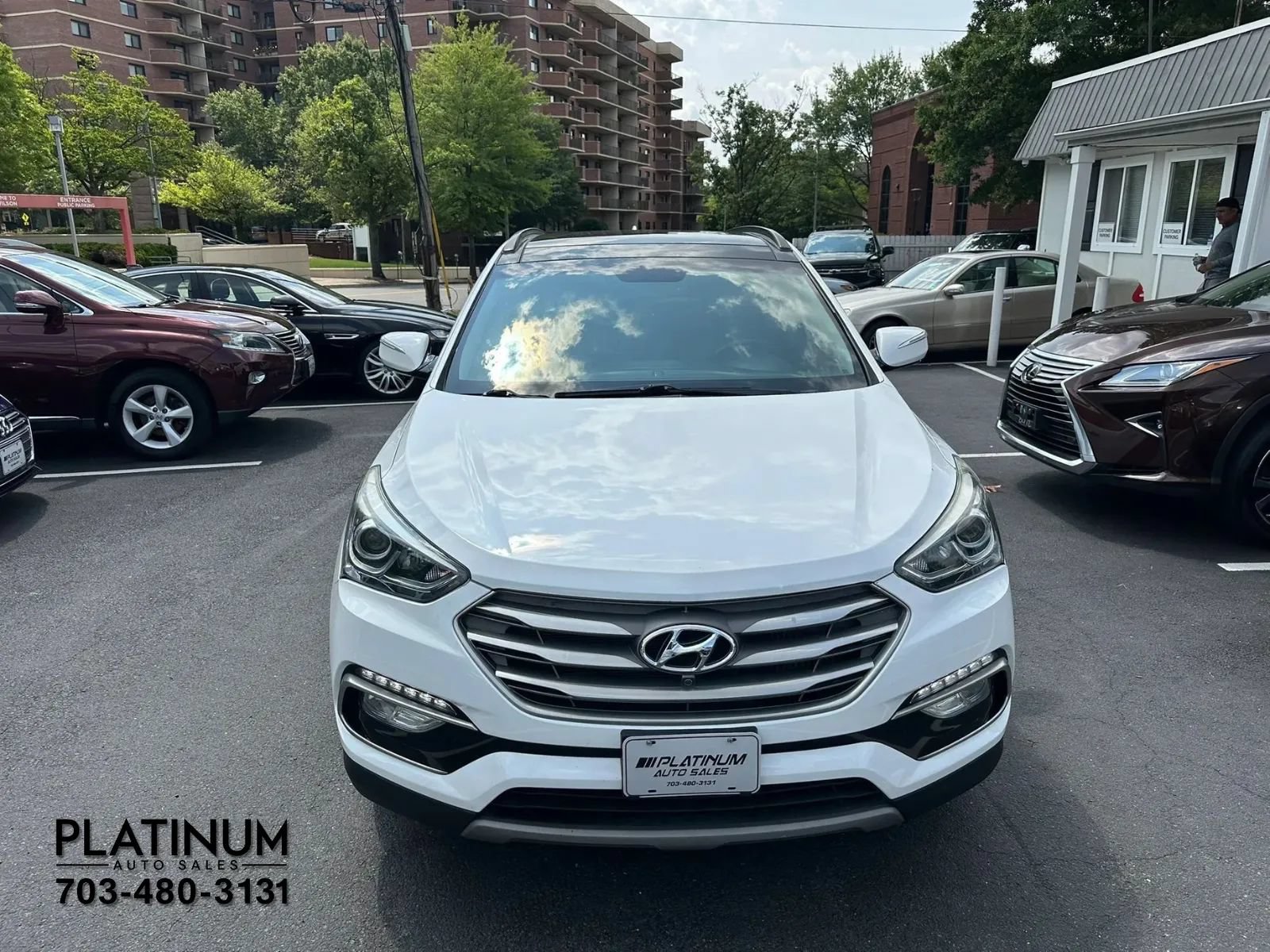 Used 2017 Hyundai Santa Fe Sport w/ Cargo Package AWD/4WD image 4