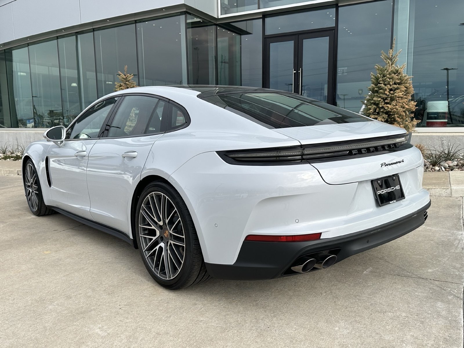 New 2026 Porsche Panamera 4 AWD/4WD image 3
