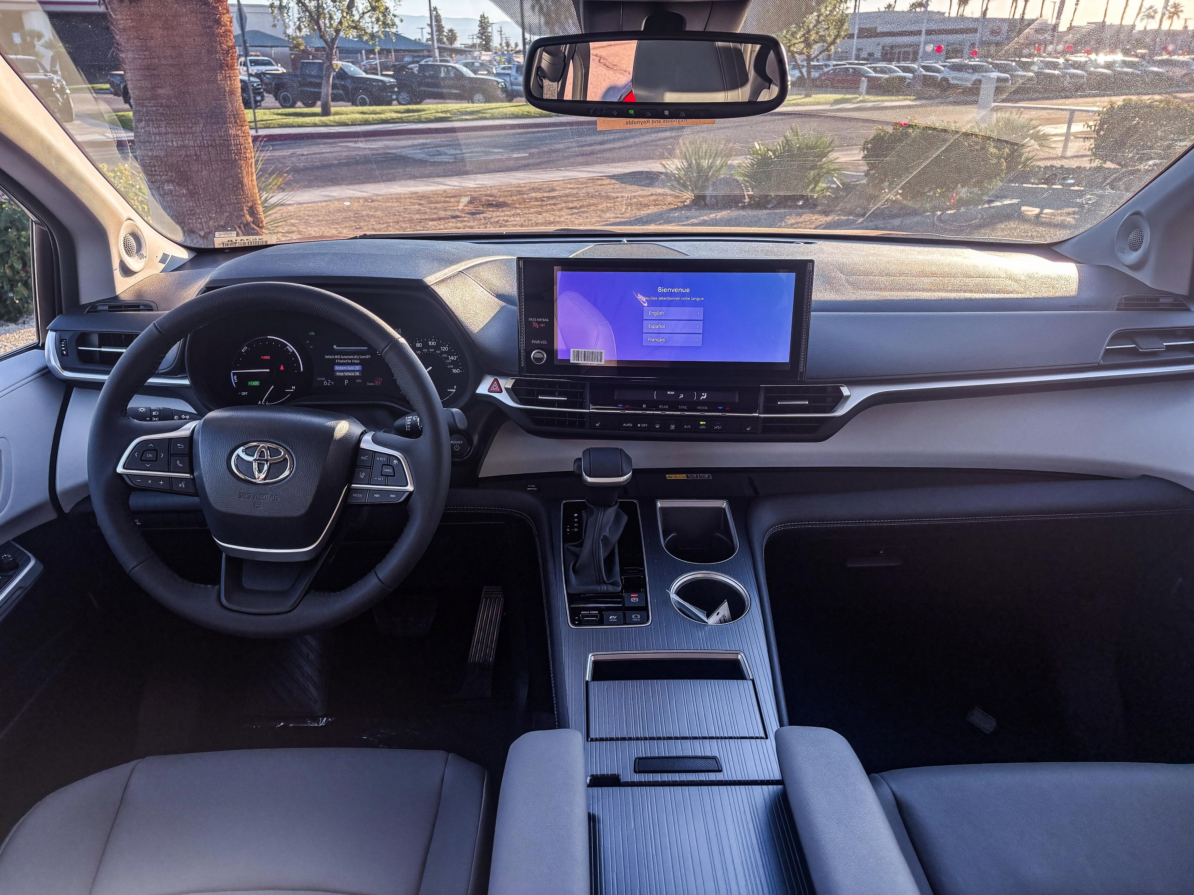 New 2026 Toyota Sienna XLE FWD image 15