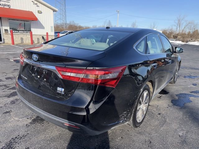 Used 2018 Toyota Avalon XLE Premium w/ All Weather Liner Package image 9