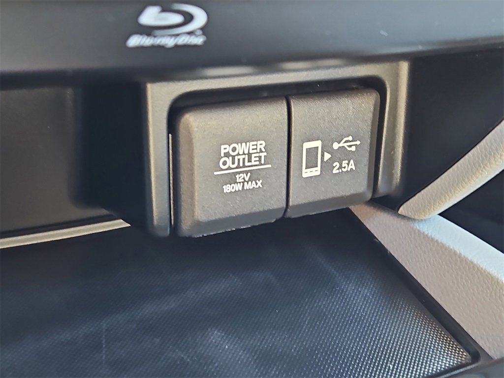 Certified 2022 Honda Pilot Touring image 19