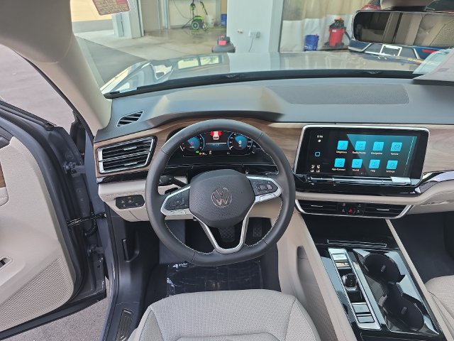 Used 2026 Volkswagen Atlas SE AWD/4WD image 13