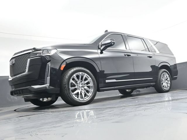 Used 2023 Cadillac Escalade ESV Premium Luxury w/ LPO, Radiant Package AWD/4WD image 36