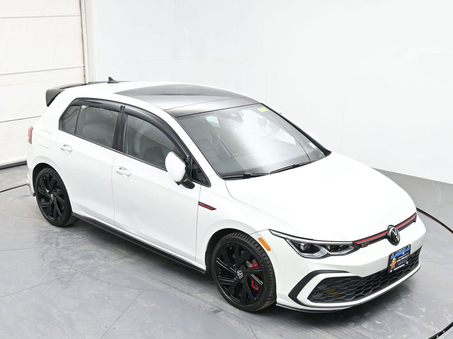 Used 2023 Volkswagen GTI SE FWD image 37