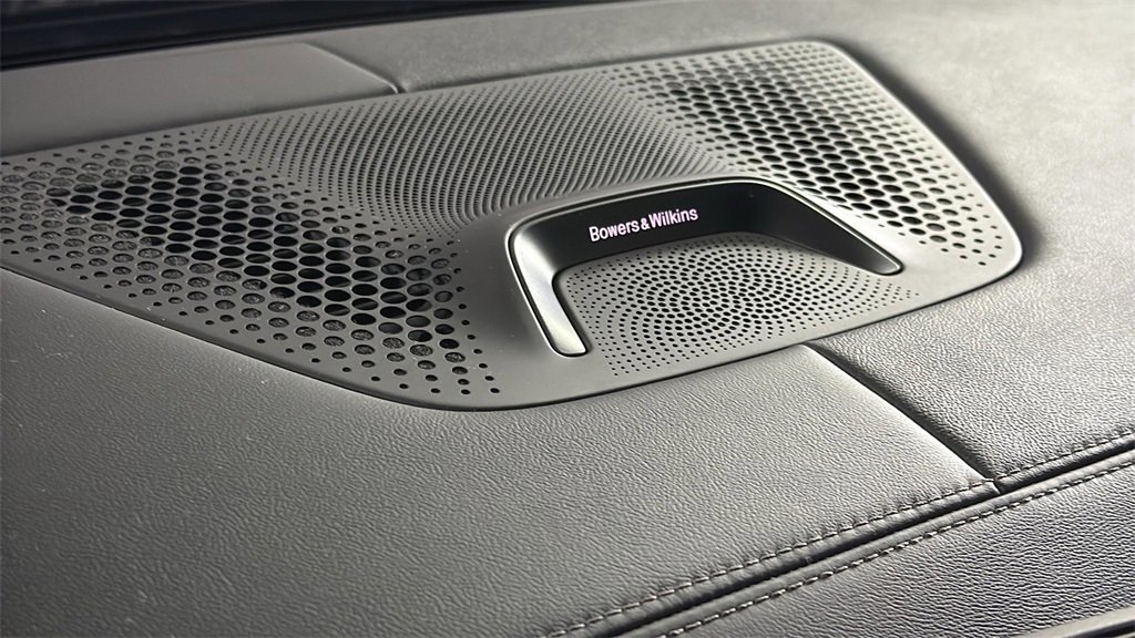 Used 2025 BMW X5 M Competition w/ Executive Package image 48