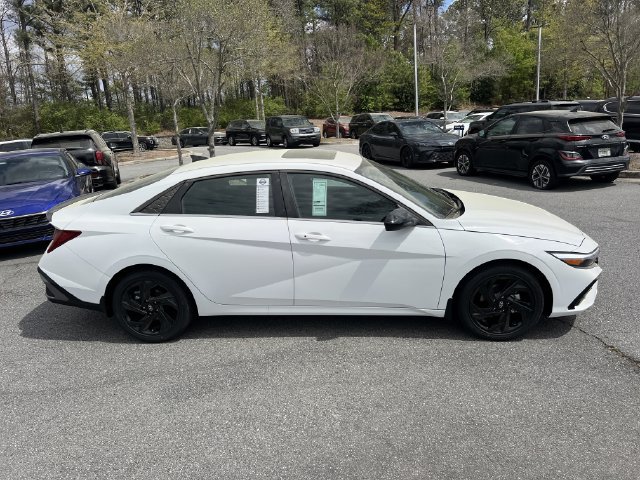 New 2026 Hyundai Elantra SEL Sport Premium FWD image 9