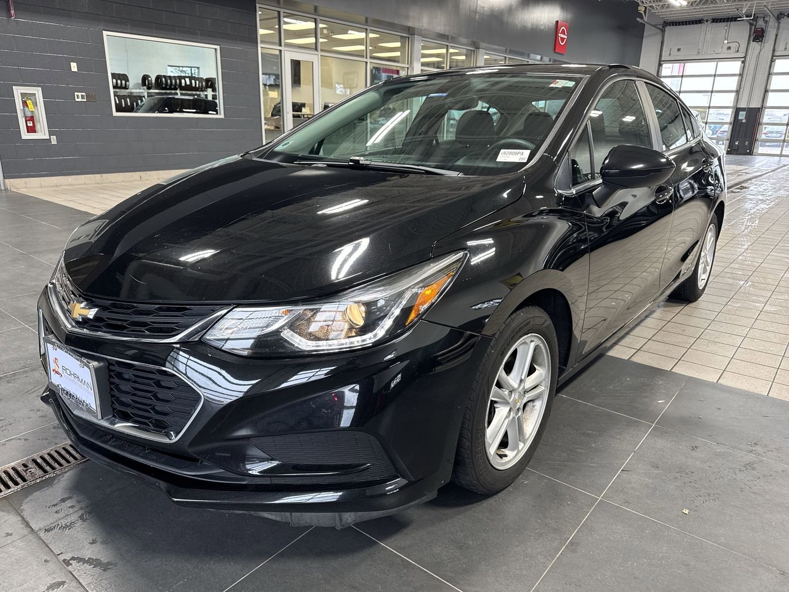 Used 2017 Chevrolet Cruze LT w/ Convenience Package image 9