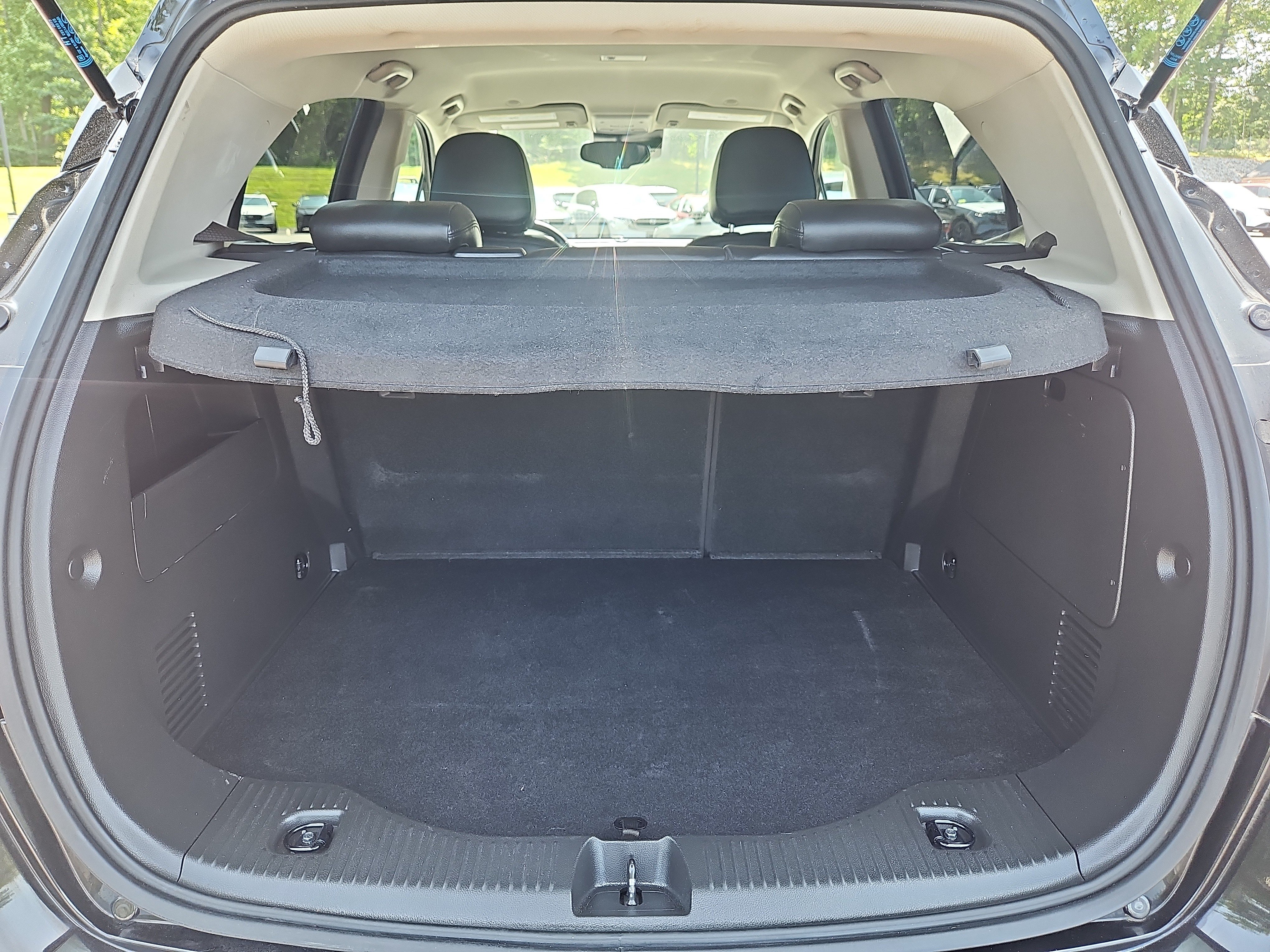 Used 2019 Buick Encore Essence w/ Safety Package II AWD/4WD image 30