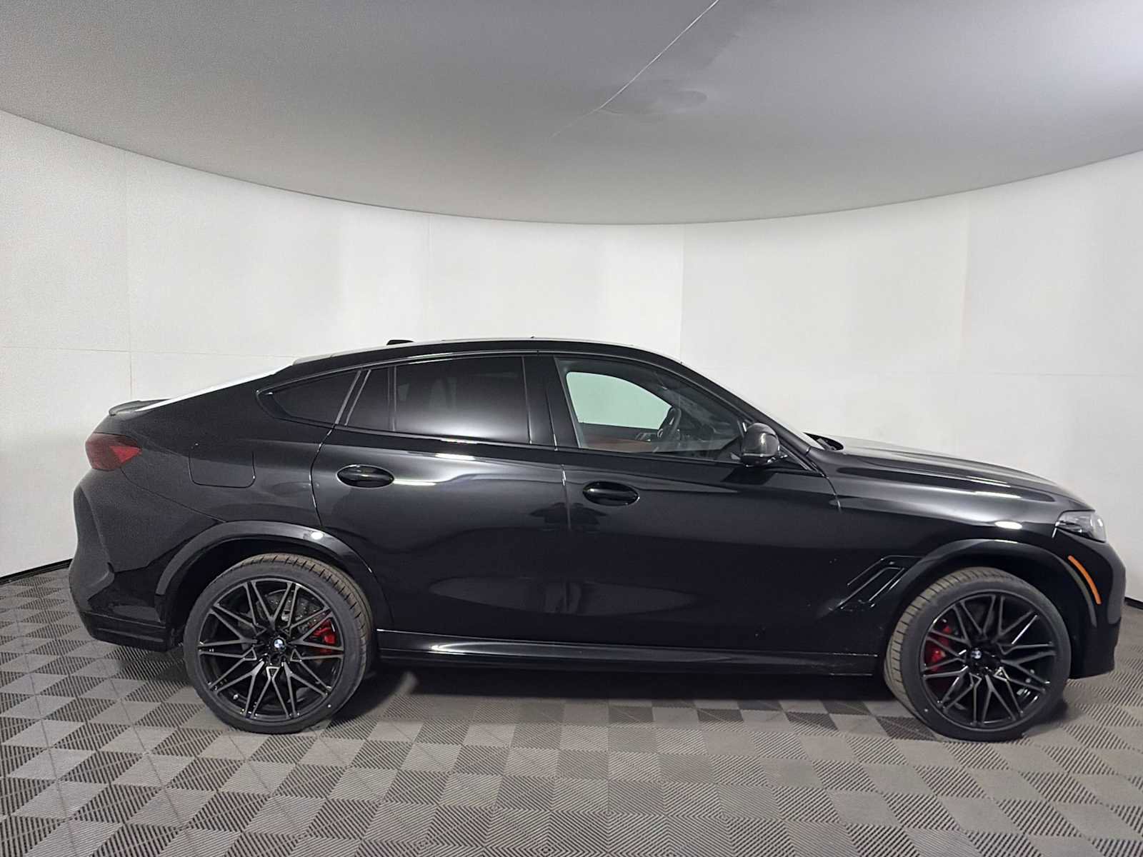 New 2026 BMW X6 M Competition w/ Executive Package AWD/4WD image 8