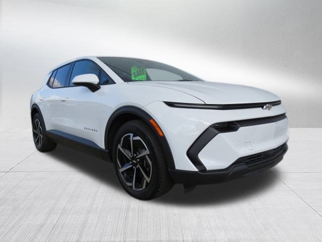 New 2026 Chevrolet Equinox EV LT image 2