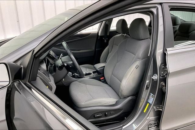 Used 2013 Hyundai Sonata GLS w/ Popular Equipment Pkg FWD image 8