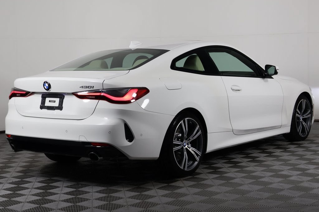 Used 2021 BMW 430i Coupe w/ Premium Package RWD image 4
