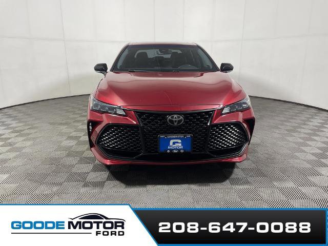 Used 2019 Toyota Avalon XSE image 3