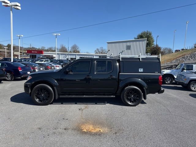 Used 2021 Nissan Frontier SV w/ Midnight Edition Floor Mats image 5