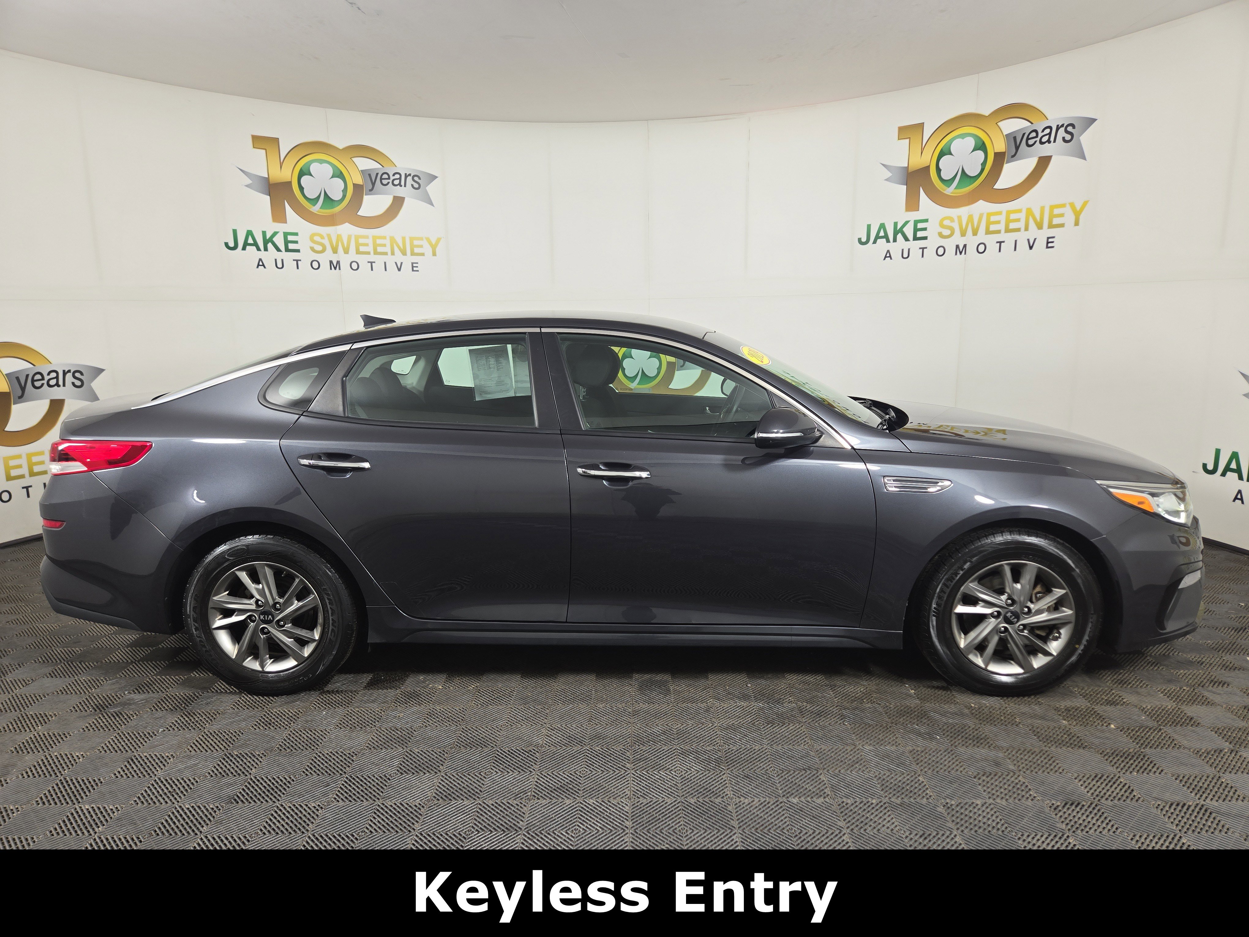 Used 2019 Kia Optima LX image 10