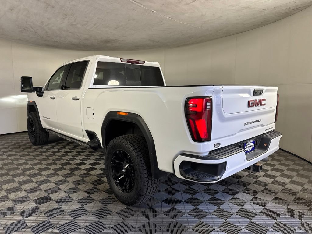 Used 2024 GMC Sierra 3500 Denali w/ Denali Reserve Package AWD/4WD image 7