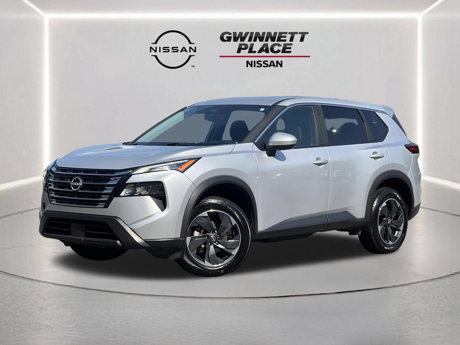 Used 2025 Nissan Rogue SV AWD/4WD image 1