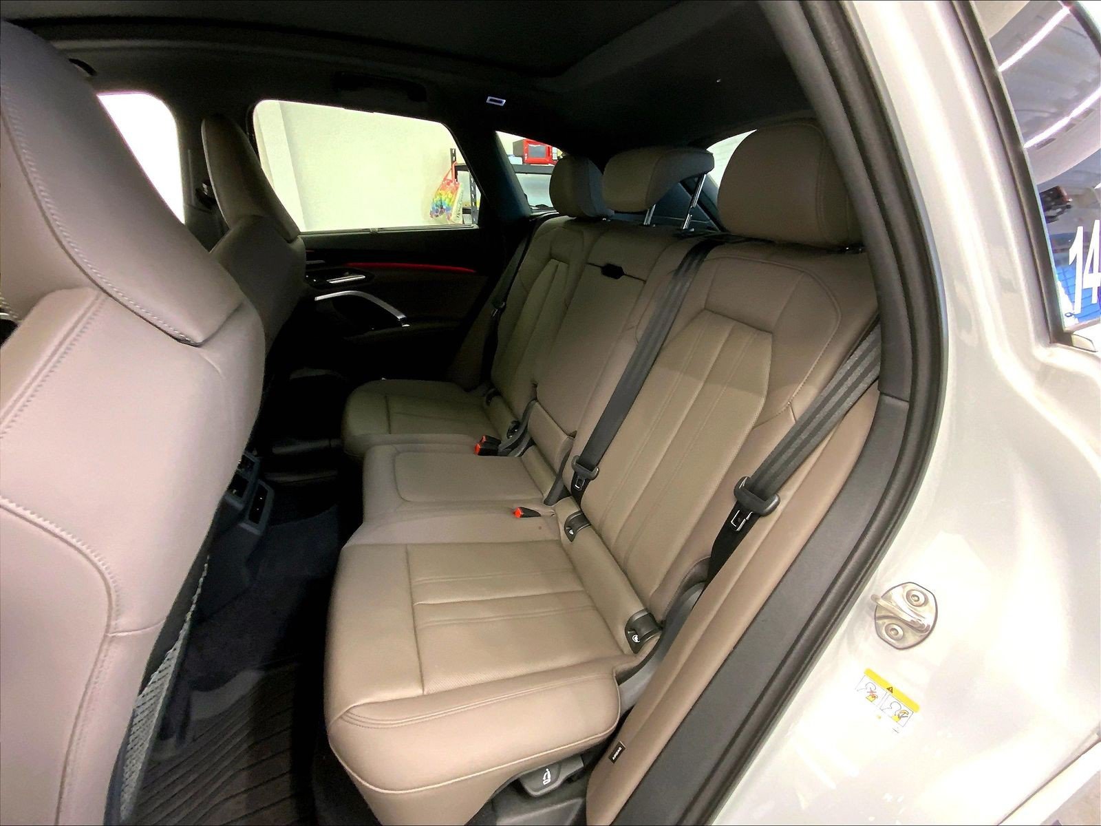 Used 2025 Audi Q5 Premium Plus w/ Premium Plus AWD/4WD image 19