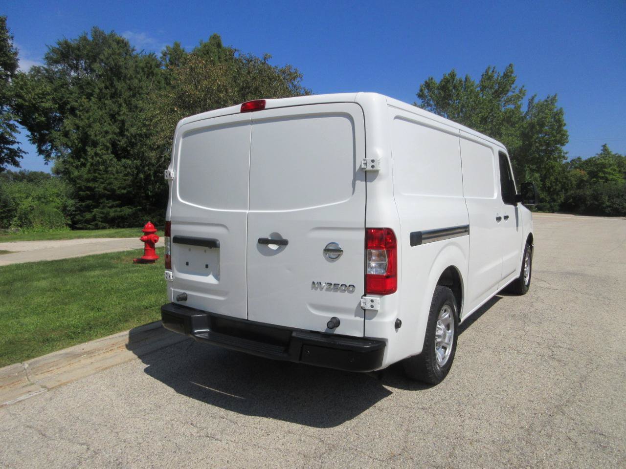 Used 2020 Nissan NV 2500 SV RWD image 7