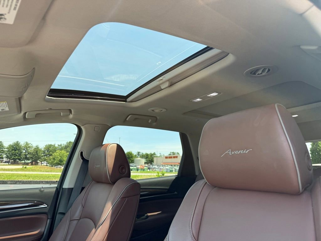 Used 2019 Buick Enclave Avenir w/ Avenir Technology Package FWD image 30