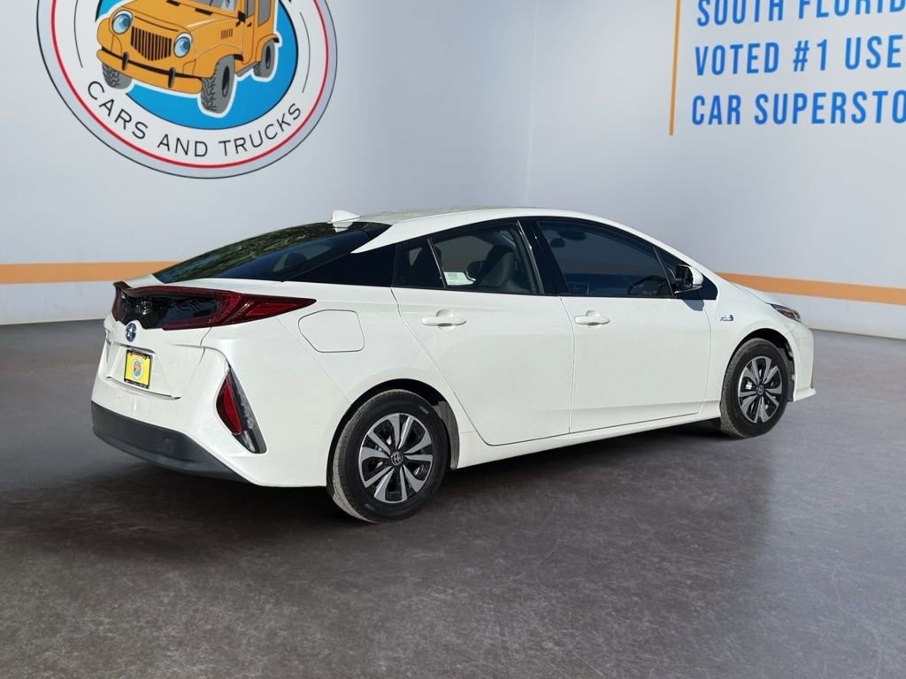 Used 2017 Toyota Prius Prime Plus image 6