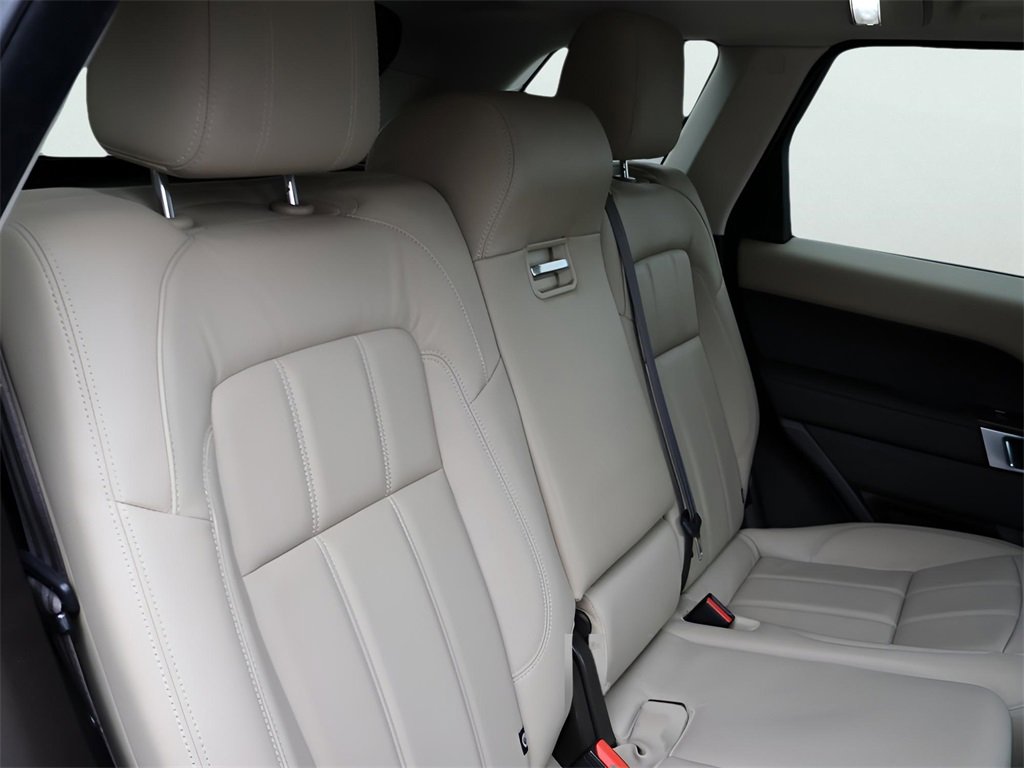 Used 2019 Land Rover Range Rover Sport SE image 13