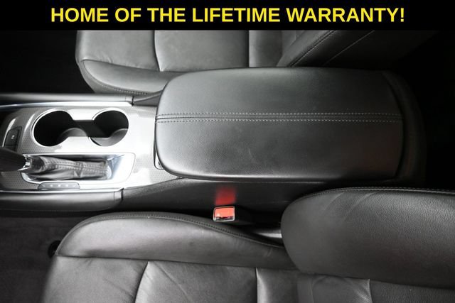 Used 2019 Chevrolet Malibu LT w/ Leather Package FWD image 33