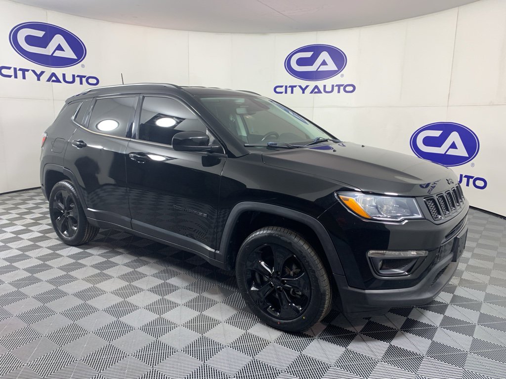 Used 2020 Jeep Compass Latitude image 1