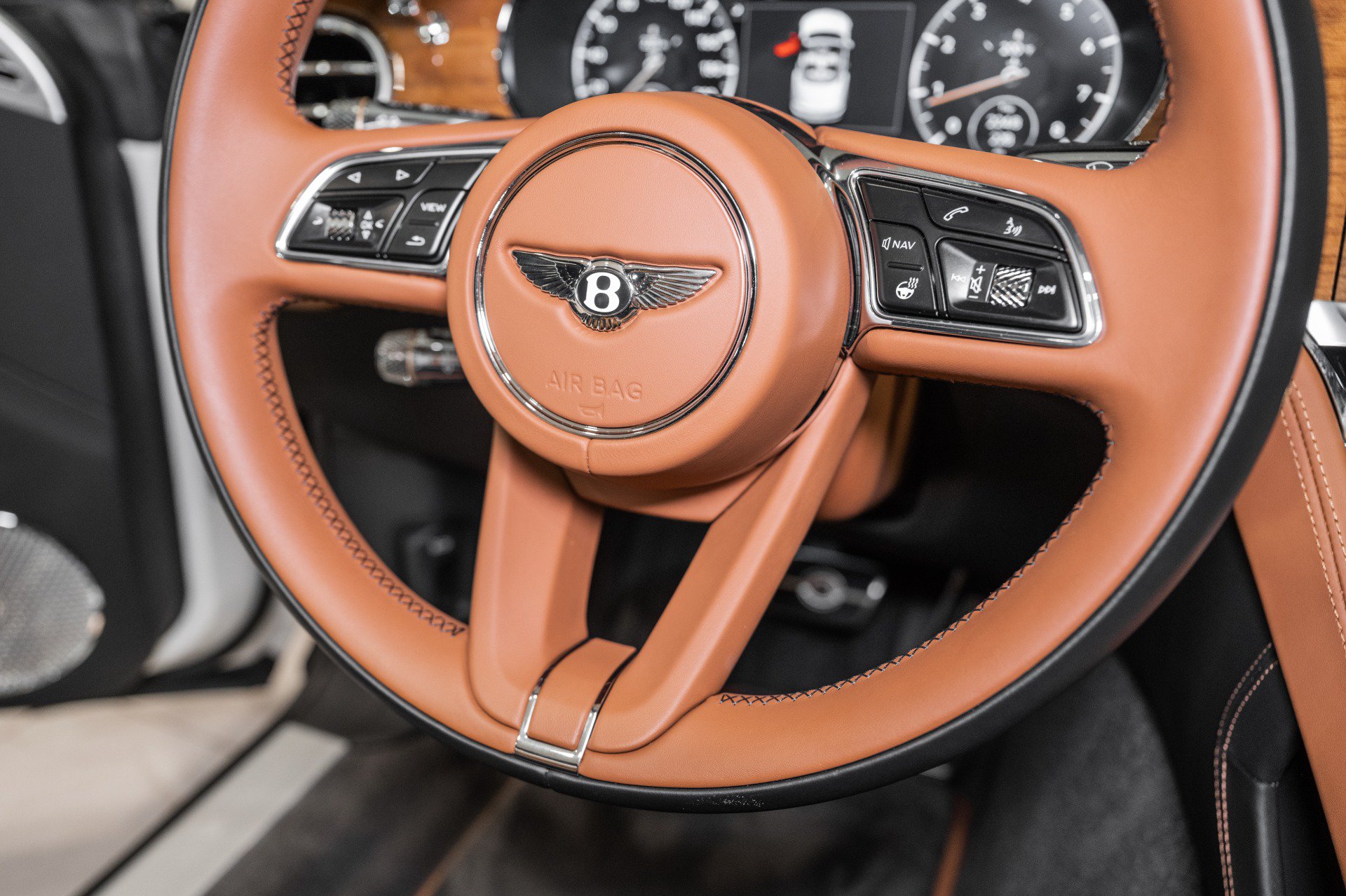 New 2024 Bentley Continental GT V8 AWD/4WD image 46