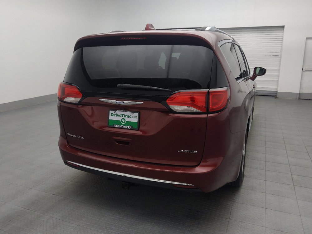 Used 2018 Chrysler Pacifica Limited FWD image 7
