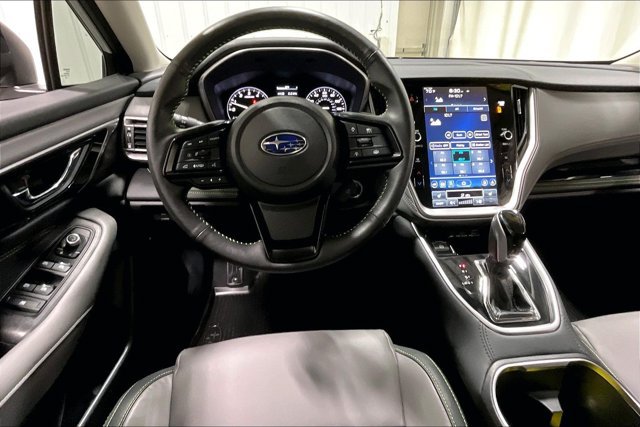 Used 2025 Subaru Outback Onyx Edition AWD/4WD image 5