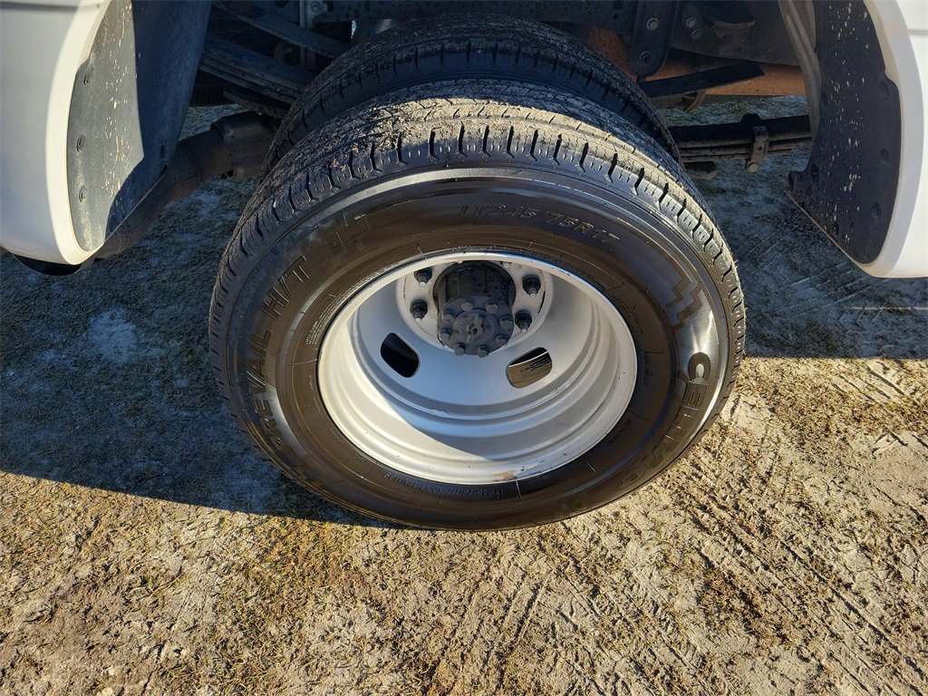 Used 2024 Ford F350 XLT image 7