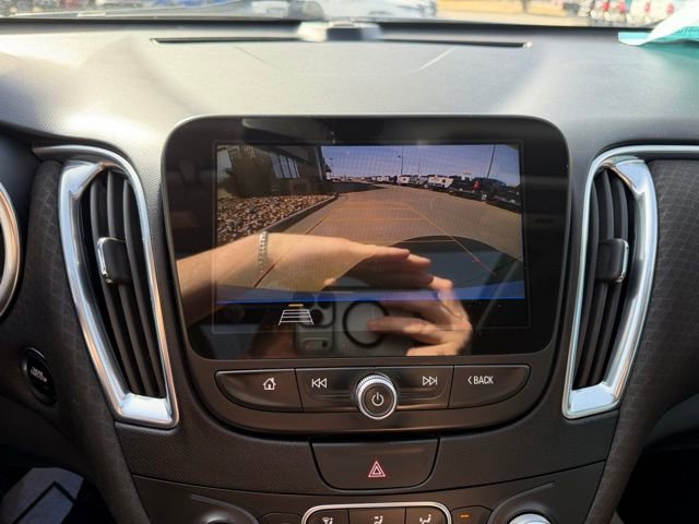 Used 2019 Chevrolet Malibu LT image 18