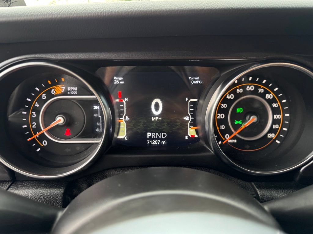 Used 2021 Jeep Wrangler Unlimited Sahara AWD/4WD image 38