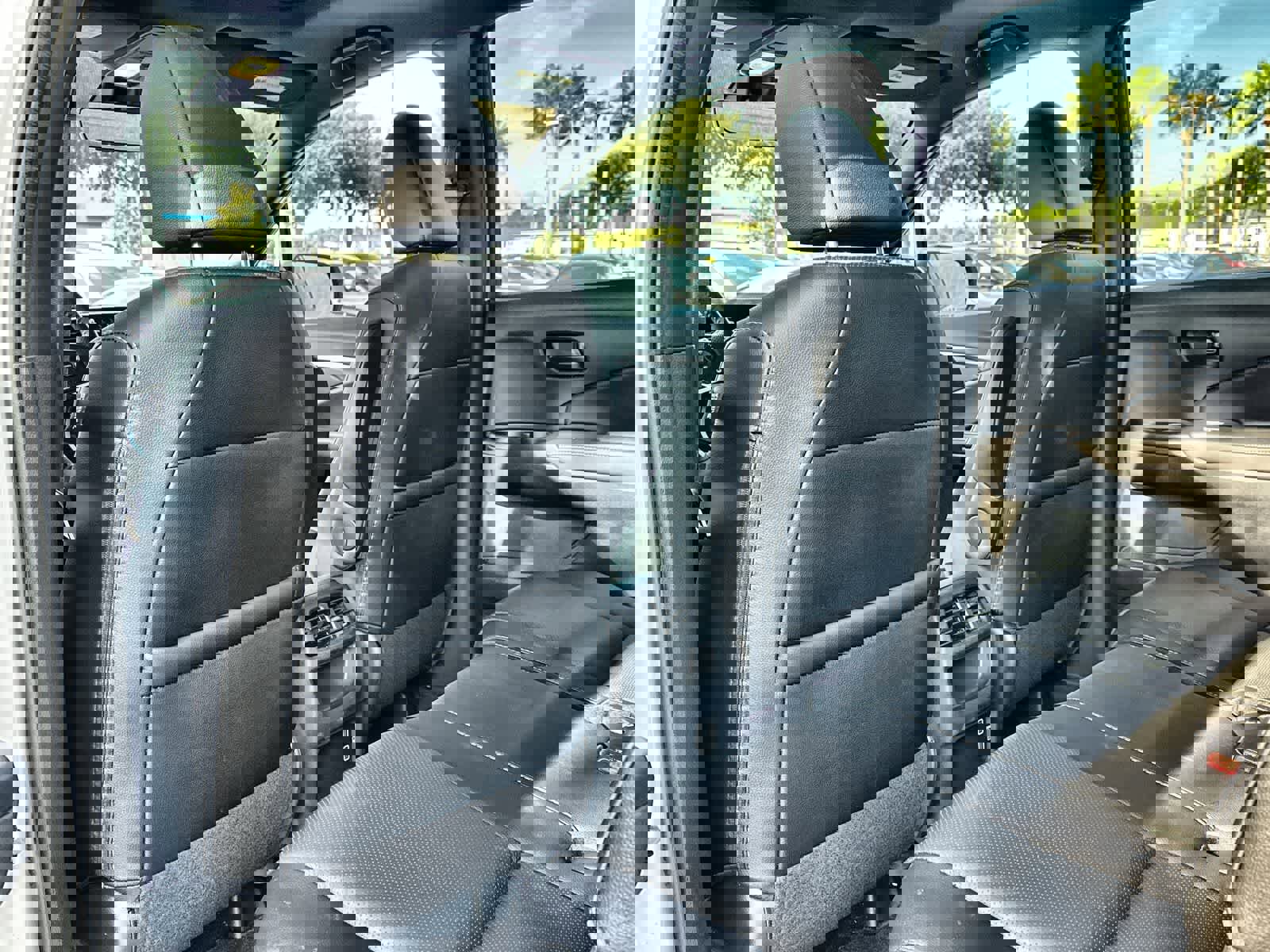 Used 2023 Honda Passport EX-L image 12