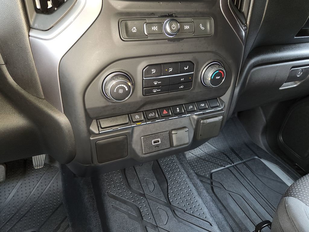 Used 2020 Chevrolet Silverado 1500 Custom w/ Custom Value Package image 20